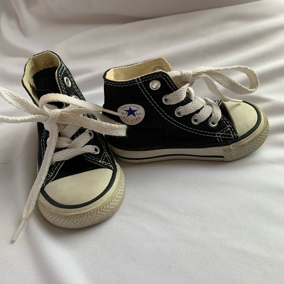 buy converse size 4